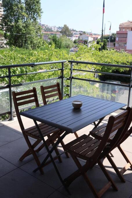 Suberbe Appartement Climatise Avec Terrasse Saint-Raphaël Exterior foto